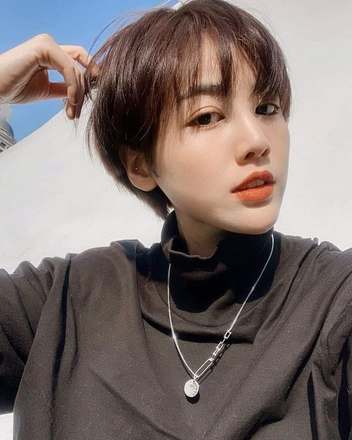 Kiểu tóc Tóc tém truyền thống