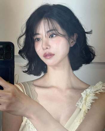 Kiểu tóc J vểnh