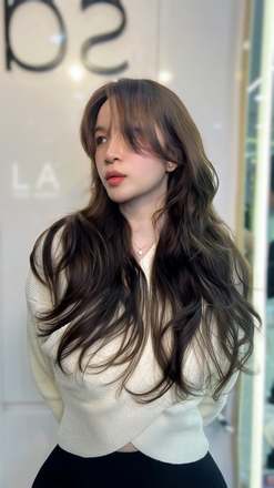 Kiểu tóc Xoăn C ngọn