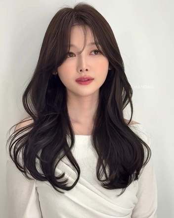 Kiểu tóc Xoăn C ngọn