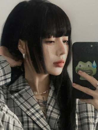 Kiểu tóc Hime · mái gặm